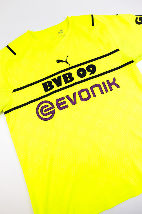 BVB Dortmund 2021-22 football shirt made by Puma size XL