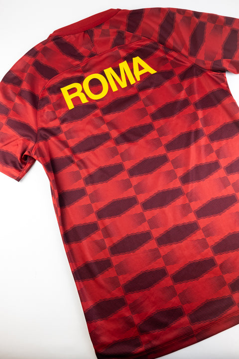 AS Roma 2017-18 Football Shirt made by Nike size Medium