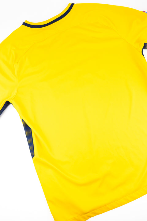 Atletico Madrid 2017-18 Football Shirt Made by Nike size XL