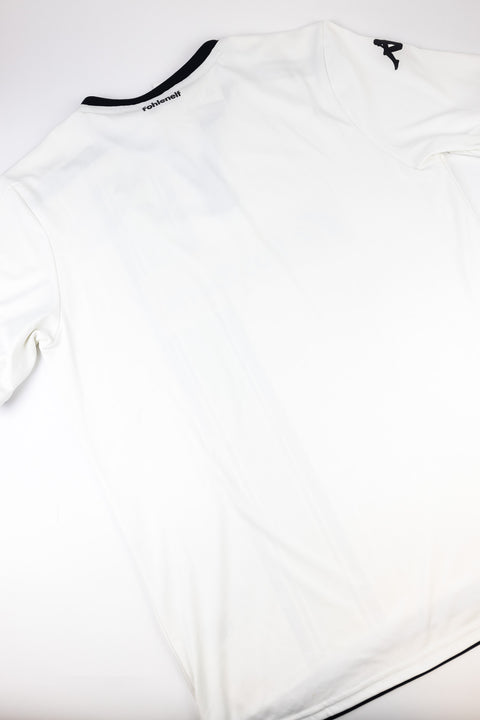 Borussia Monchengladbach 2015-16 Football Shirt (XL) made by Lotto.