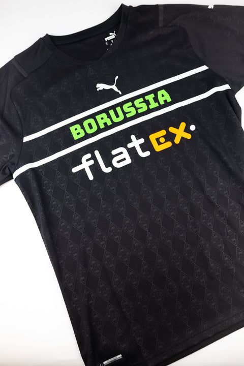 Borussia Monchengladbach 2021-22 Football Shirt Made by Puma Size Large