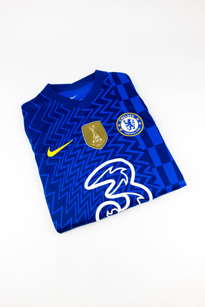 Chelsea 2021-22 Football Shirt made by Nike size XL.
