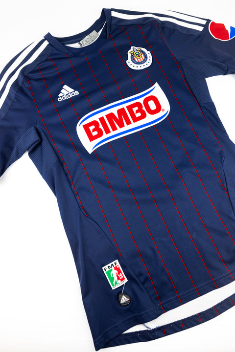 Chivas de Guadalajara 2011-12 Football Shirt made by Adidas size small.