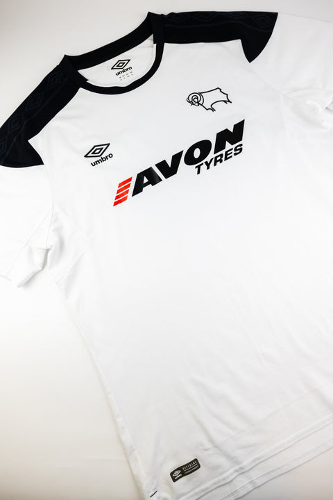 Derby County 2017-18 Football Shirt made by Umbro size XL
