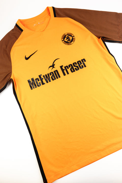 Dundee United 2017-18 Football Shirt made by Nike size Large.
