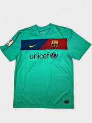 FC Barcelona 2010-11 Football Shirt made by Nike size large