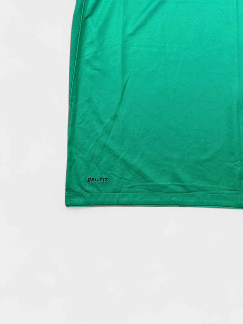 FC Barcelona 2010-11 Football Shirt made by Nike size large