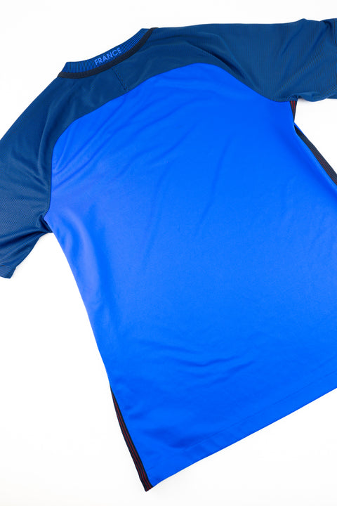 France 2016 Football Shirt Made by Nike Size Medium