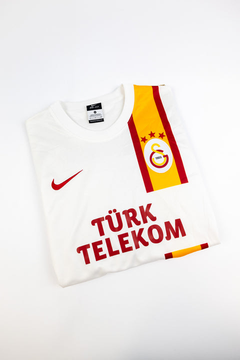 Galatasaray 2012-13 football shirt made by Nike size Small