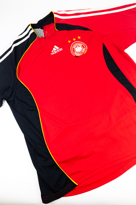 Germany 2004-05 football shirt made by Adidas size Large.