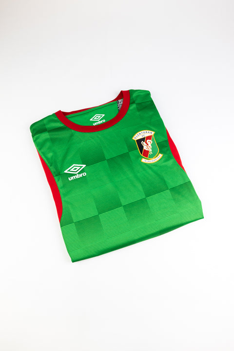 Glentoran 2019-20 Football Shirt made by Umbro Size Medium.