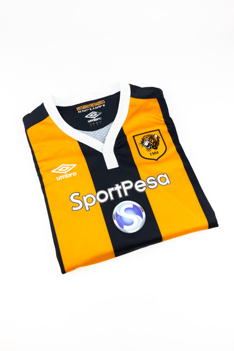 Hull City AFC 2016-17 Football Shirt Made by Umbro Size Large