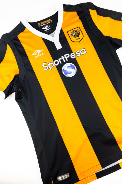 Hull City AFC 2016-17 Football Shirt Made by Umbro Size Large