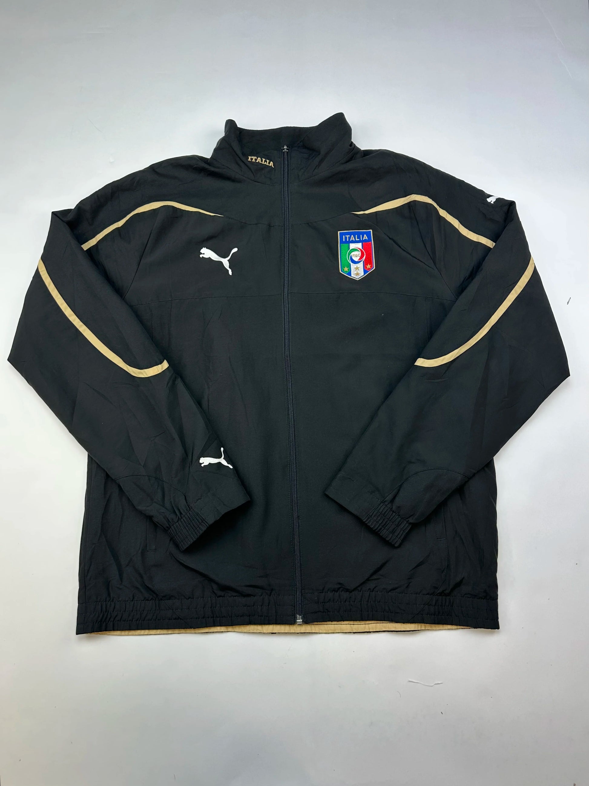 Italy 2010-12 Football Jacket made by Puma size Medium