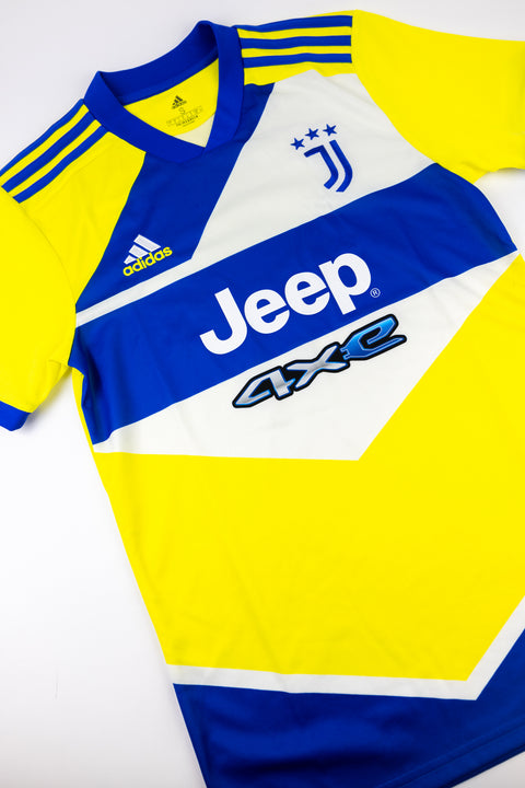 Juventus 2021-22 Third football shirt made by Adidas available in Small and Medium sizes.
