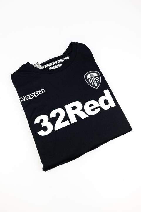 Leeds United 2017-18 football shirt made by Kappa size XXXL.