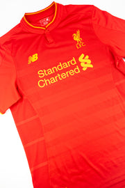 Liverpool FC 2016-17 Football Shirt made by New Balance Size Large