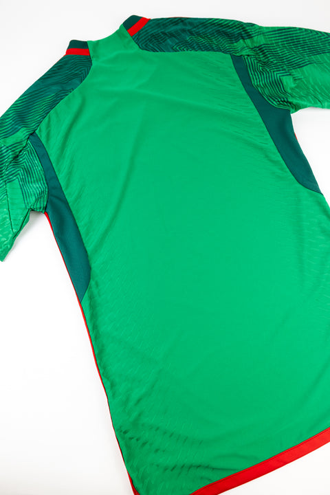 Mexico 2022 Football Shirt made by Adidas size Small