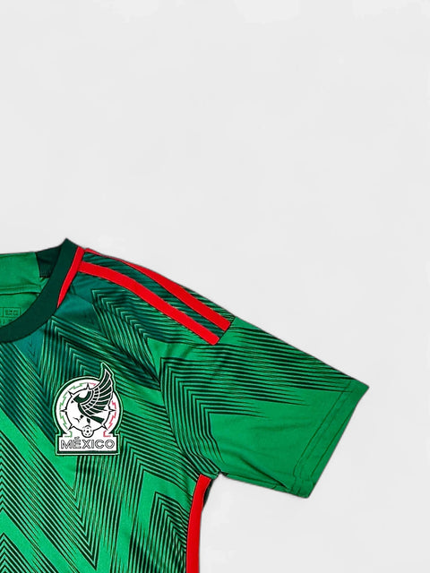 Mexico 2022 Football Shirt made by Adidas size small