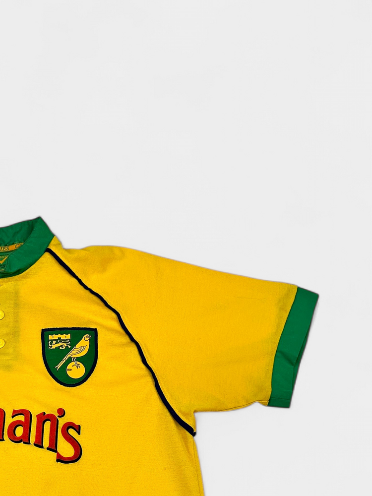 Norwich City football jersey – Retro Football Shirts
