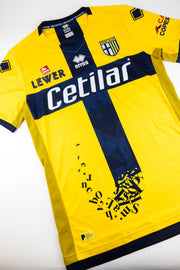 Parma Calcio 2019-20 Football Shirt made by Errea size Medium
