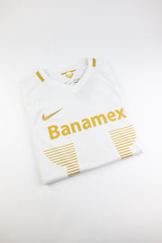 Pumas UNAM 2015-16 Football Shirt made by Nike size Small