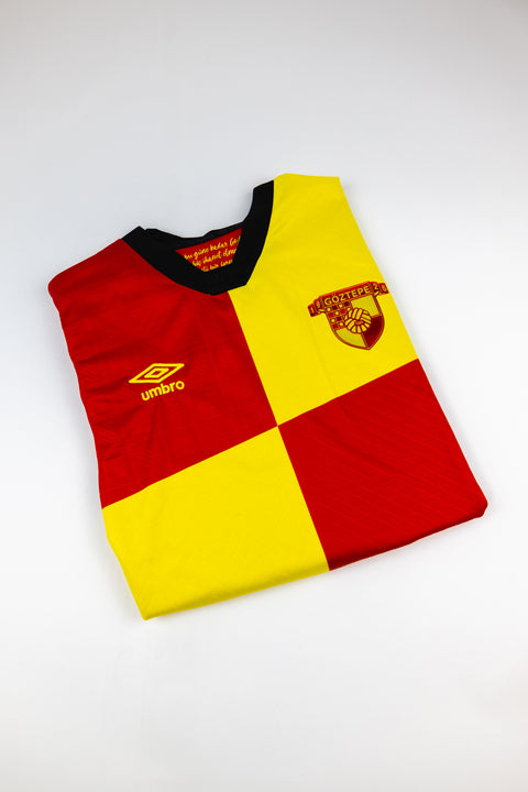 Goztepe 2021-22 football shirt made by Umbro size Small.