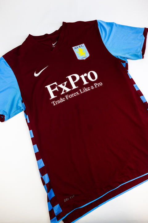 Aston Villa 2010-11 football shirt made by Nike size Large