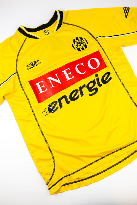 Roda JC 2003-04 Football Shirt made by Umbro size Medium.