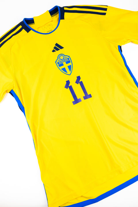 Sweden 2022-23 Football Shirt Made by Adidas Size Large