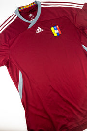 Venezuela 2011-12 Football Shirt Made by Adidas Size Large